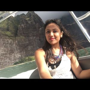 Meet your Posher, Shruti